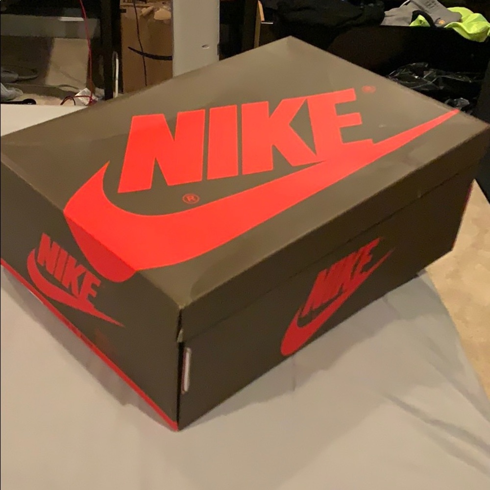 Travis Scott Retro 1s